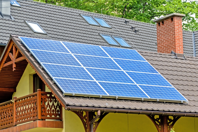 chauffagiste-MEOUNES LES MONTRIEUX-min_solar-panels-1477987